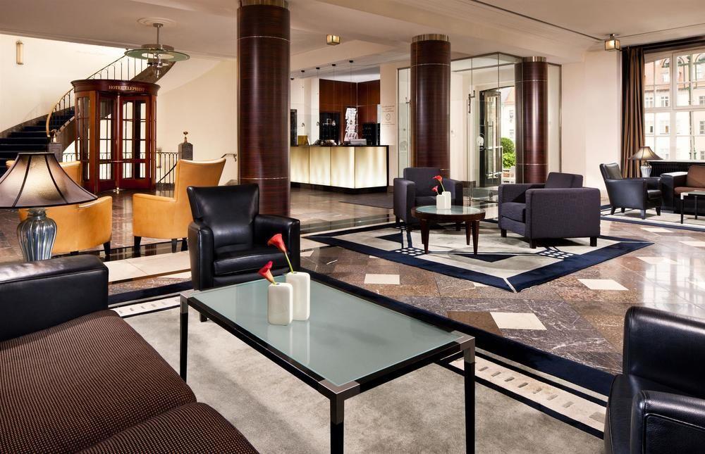 Hotel Elephant Weimar, Autograph Collection Eksteriør bilde The lobby of the hotel