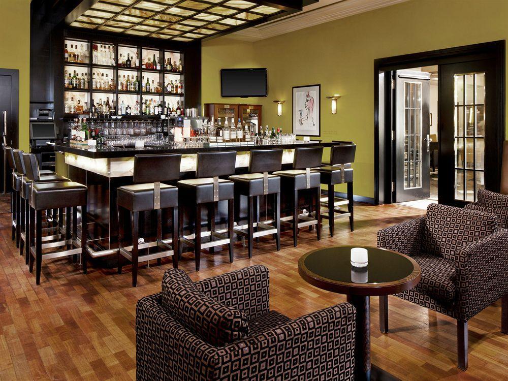 Hotel Elephant Weimar, Autograph Collection Eksteriør bilde The bar at the Westin