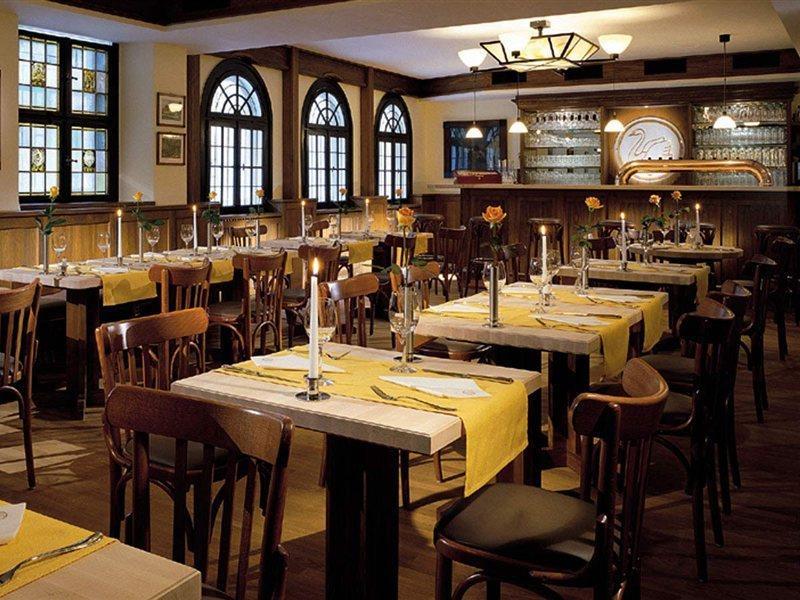 Hotel Elephant Weimar, Autograph Collection Eksteriør bilde Restaurant interior